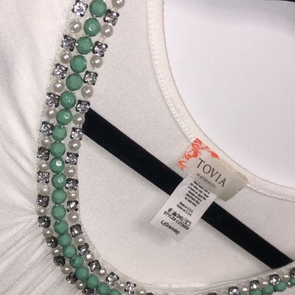 Maternity Shirt with Neck Detail - Picture 4 of 6